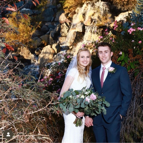 Wedding Dress Modest Mon Cheri Size 6 - Picture 7 of 12